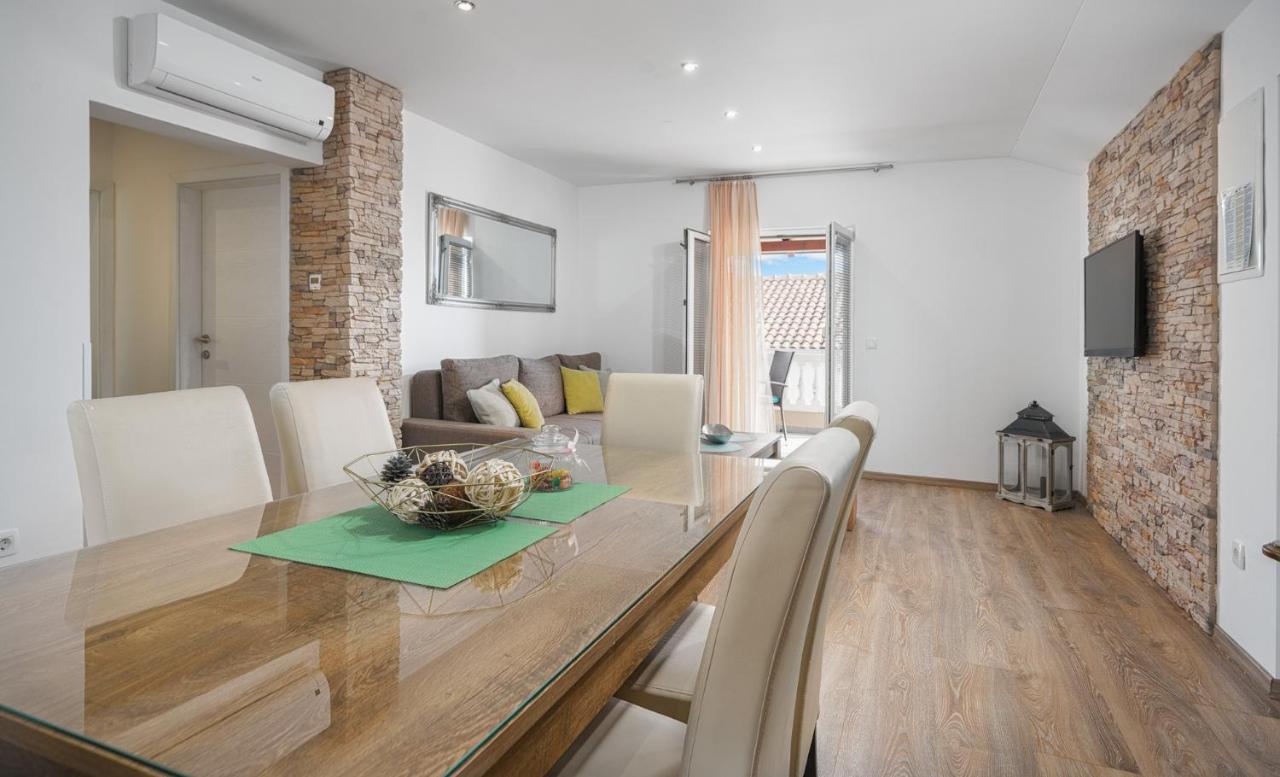 Apartments Vesna Vodice Exterior photo