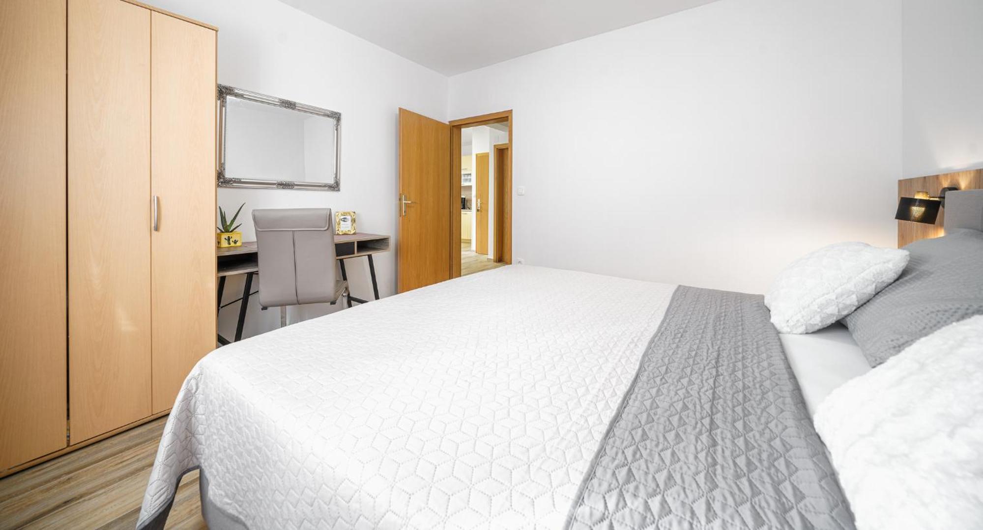Apartments Vesna Vodice Exterior photo